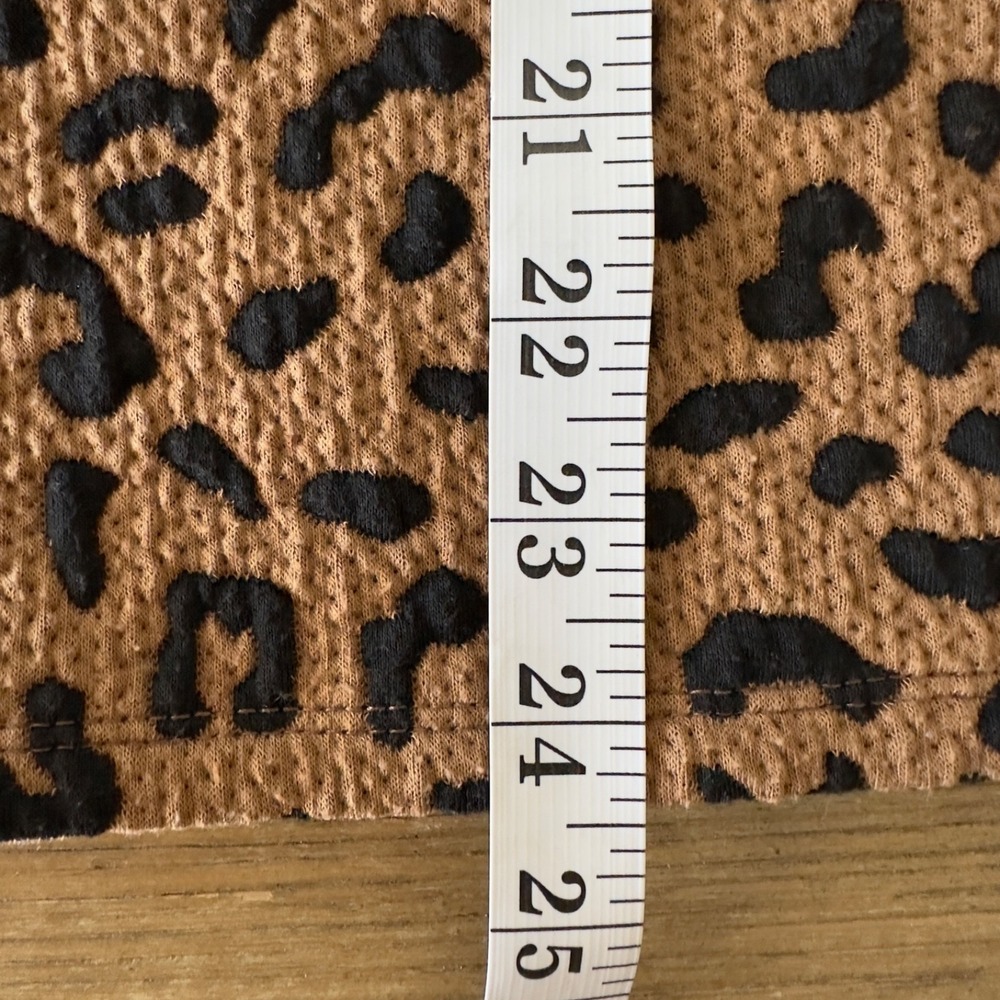 Anthropologie THML Leopard Print Textured Short Puff Sleeve Top-Women's Size S - Picture 6 of 8